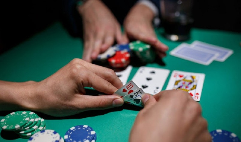 Các thuật ngữ trong Poker nói về cách chơi