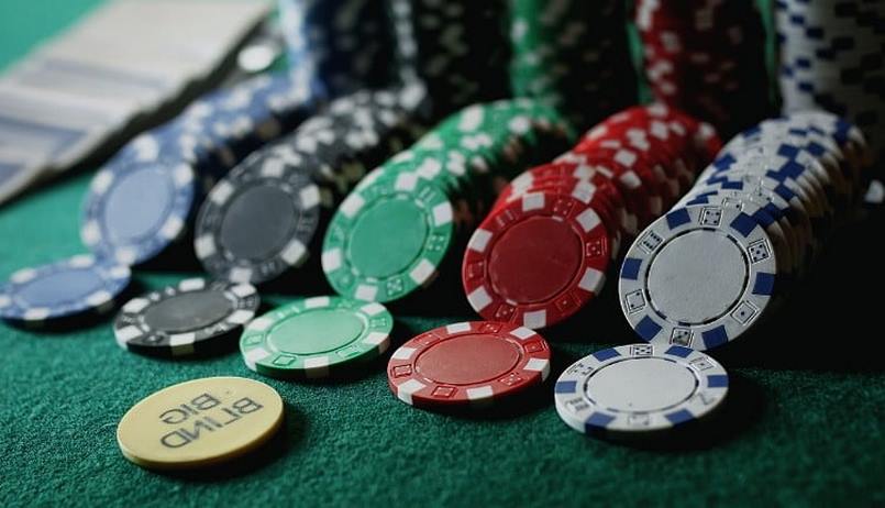 Các lượt chơi Poker tại nhà cái BetLV